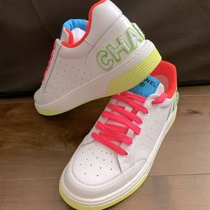 Cute Chanel shoes from St. Martine!